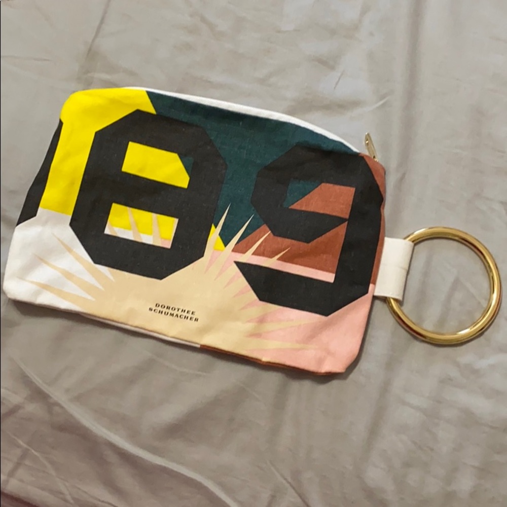 Cosmetic bag